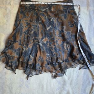 Carmen Marc Valvo Blue and Brown Patterned Blouse